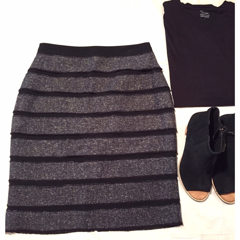 Worthington black pencil skirt